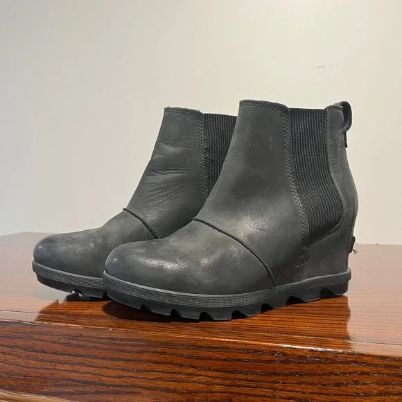 SOREL Boots - Picture 5 of 5